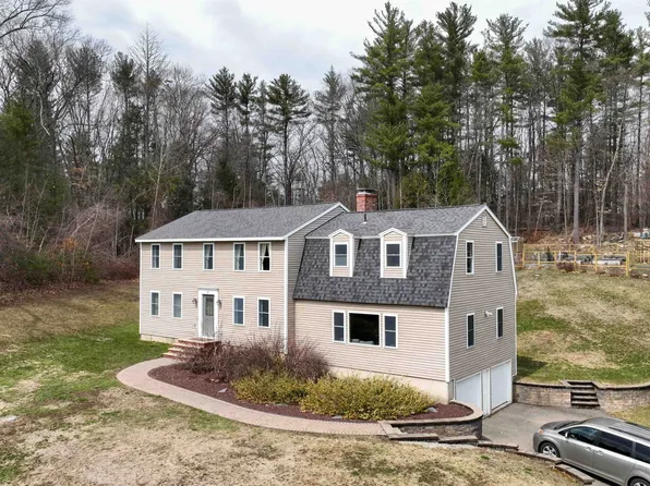 35 Sharon Road, Windham, NH 03087