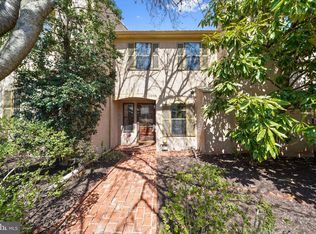 2203 Winterbridge Ln, West Chester, PA 19382