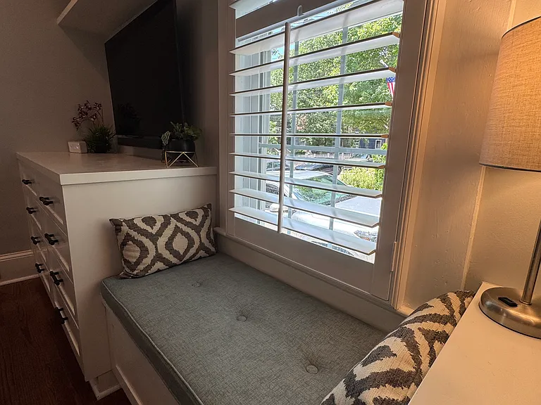 140 Short St SE — Photo 30