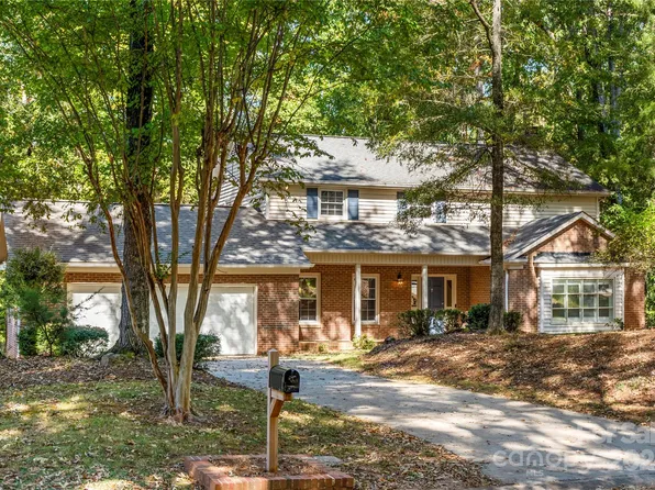 9117 Deerpark Ln, Charlotte, NC 28277