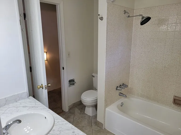 5129 Rainbow Harbour Cir — Photo 14