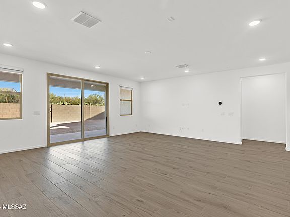 3rd image of 4511 W Tortolita View Cir