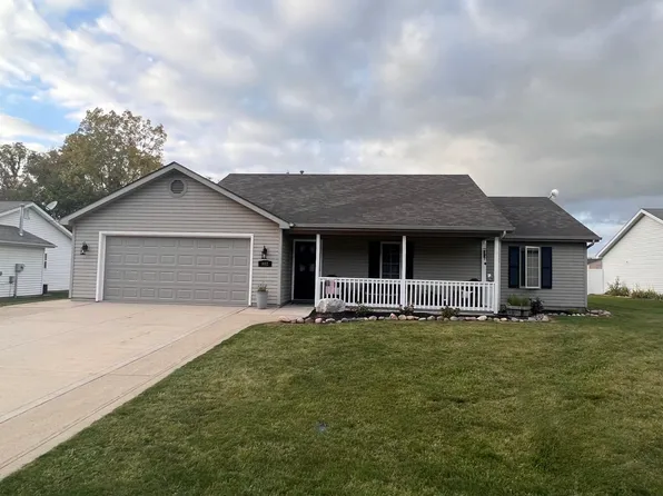 902 Cora Ln, Fremont, IN 46737