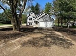 4144 18th St, Dorr, MI 49323