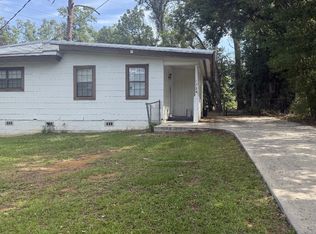 1724 Pepper Dr, Tallahassee, FL 32304