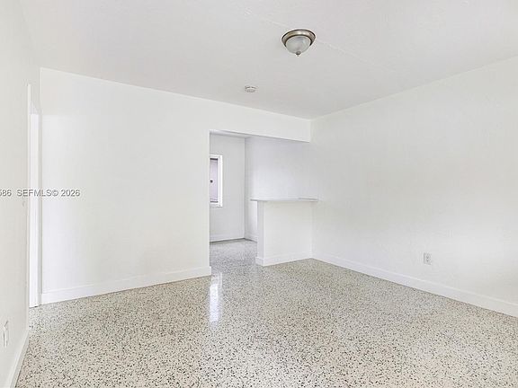 5th image of 1202 NW 34th St #1202