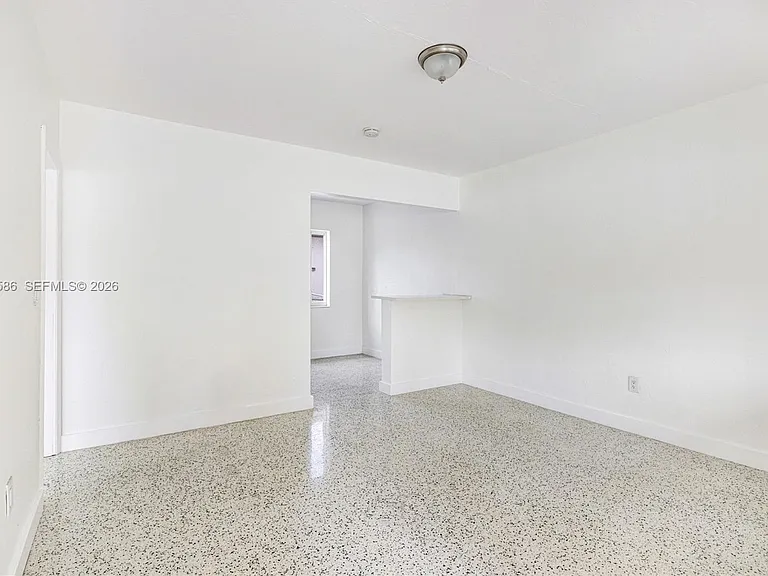1202 NW 34th St #1202 — Photo 5