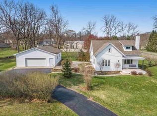 5202 S Jackson Rd, Jackson, MI 49201