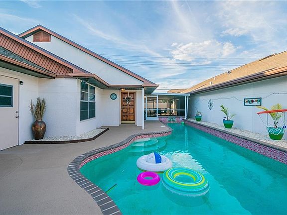 4th image of 7123 Silvermill Dr