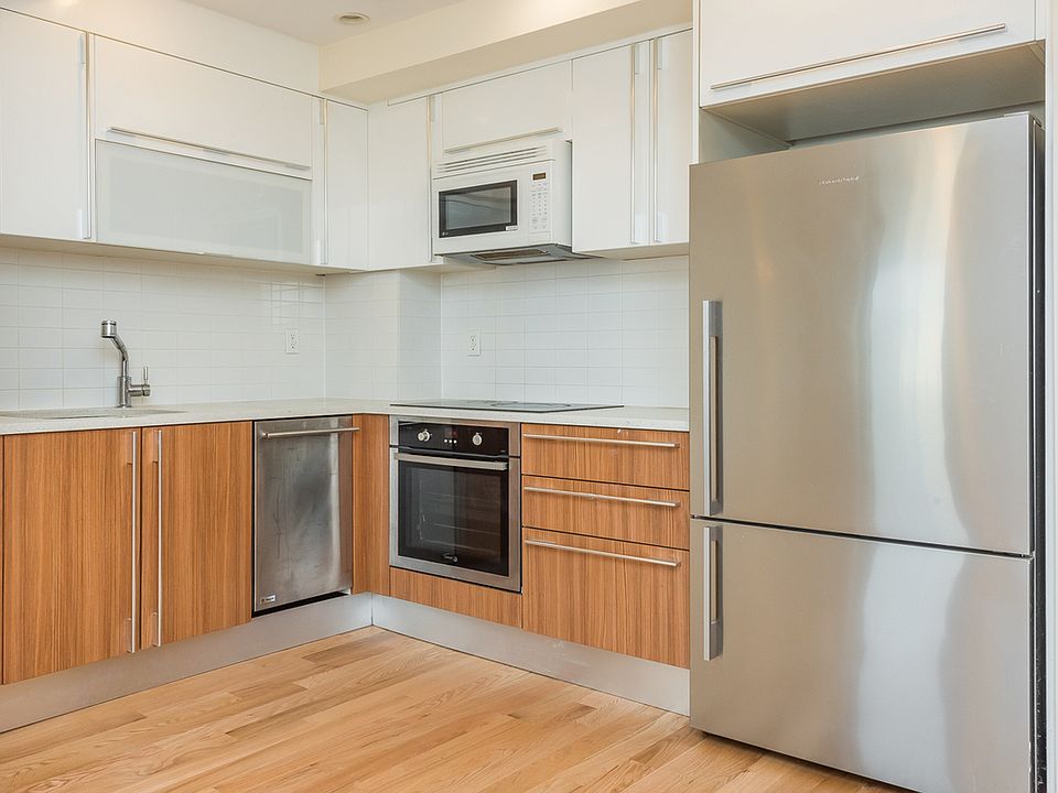 1st image of 31-35 31st St #612F