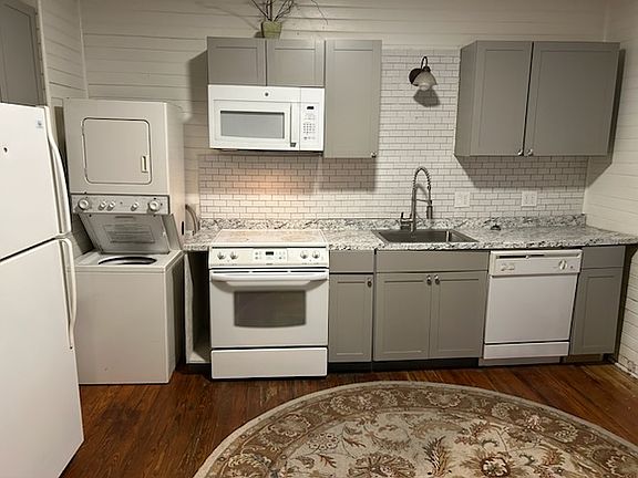 3rd image of 111 Read St #1