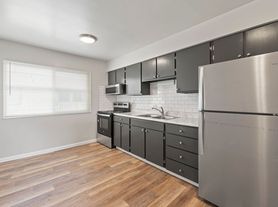 405 Grand Canyon Blvd