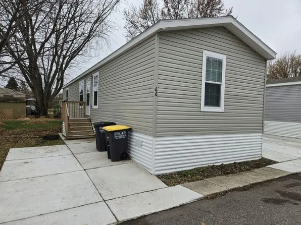 66 Knoll Ln #36, Mankato, MN 56001