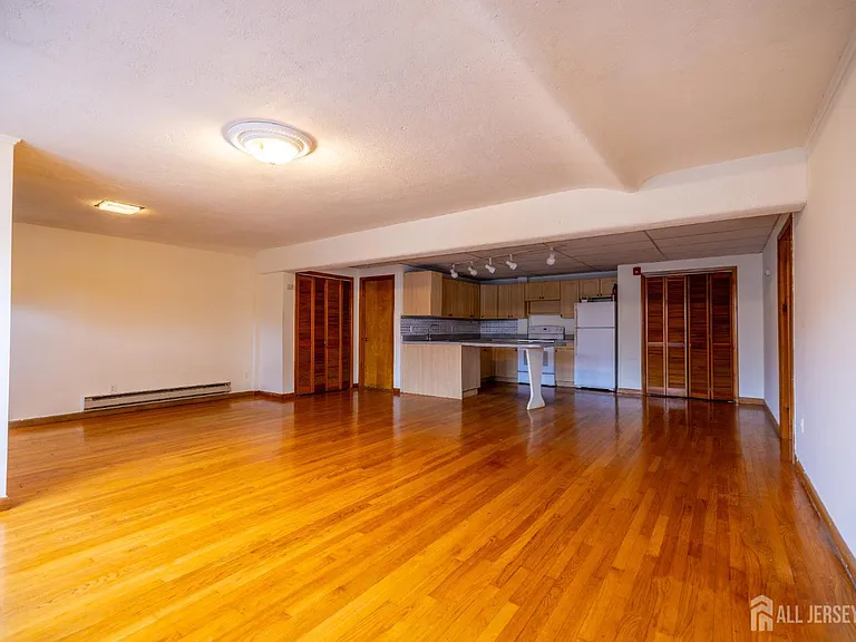 353 Springfield Ave — Photo 14