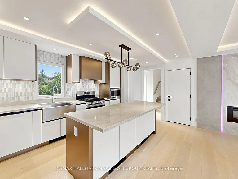 103 Ruggles Ave — Photo 8