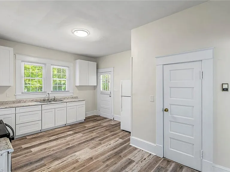 1506 Martin Luther King Jr Dr — Photo 16