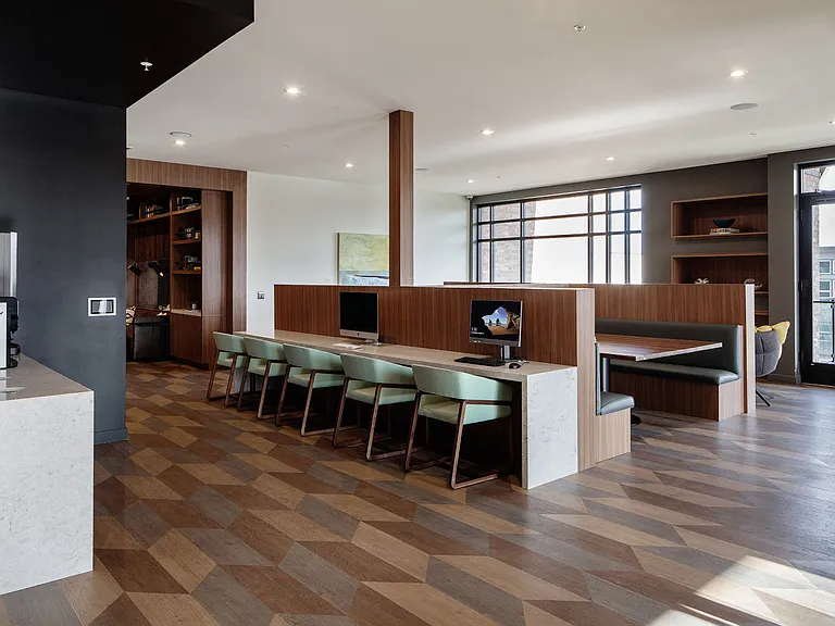 The Henry — Photo 6