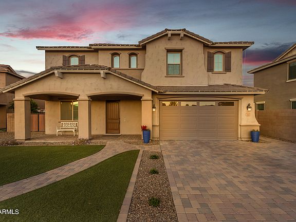 5th image of 382 E BELLERIVE Place