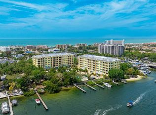 1308 Old Stickney Point Rd #WP3, Sarasota, FL 34242