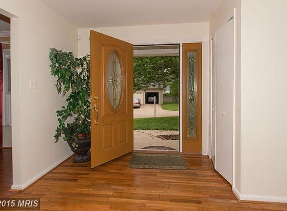 2nd image of 13621 Flintwood Pl