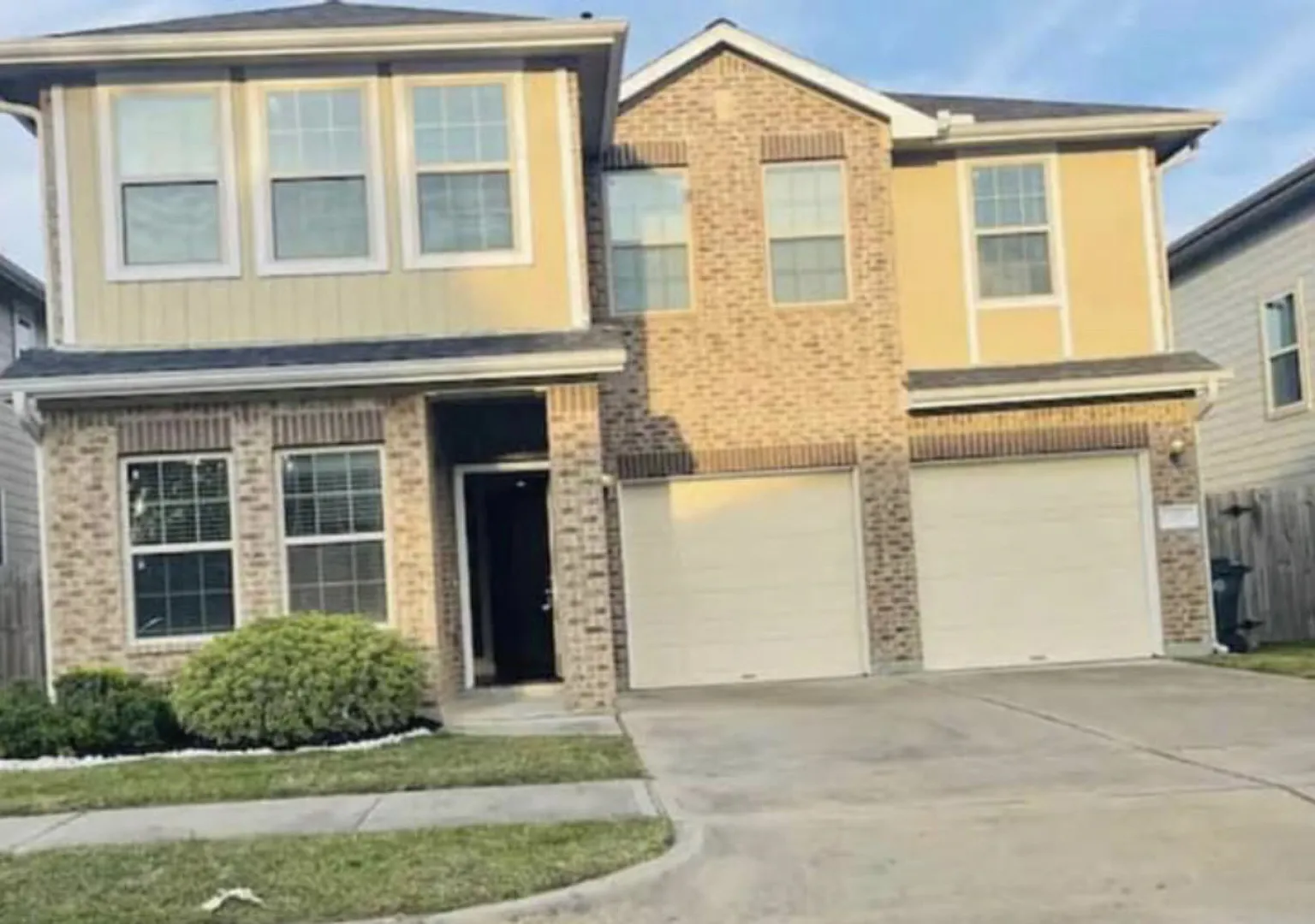 Glamours Luxury Getaway Close to Medical Center — Photo 1