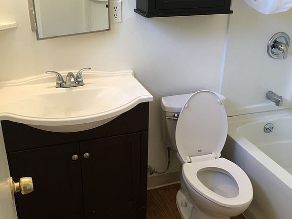 4th image of 224 N Olive St APT H