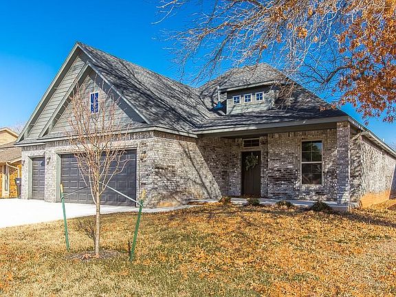 3rd image of 317 Pauline Renee Dr