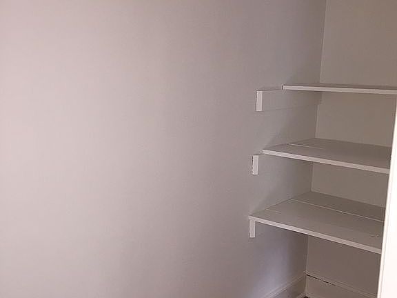 5th image of 100 Lewis Dr Unit 3D