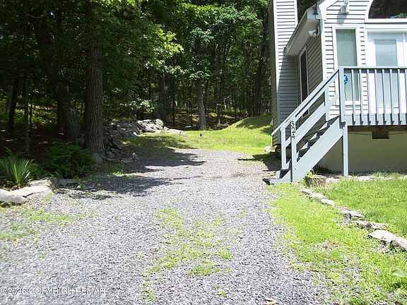 3rd image of 324 Whippoorwill Dr