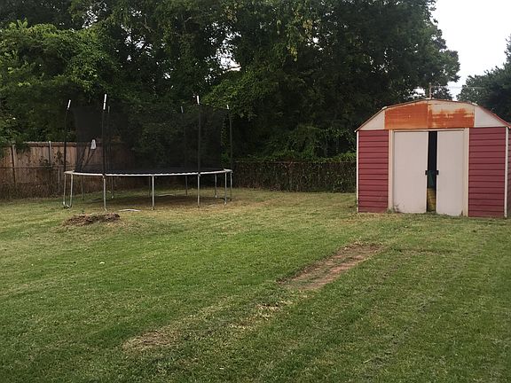 4th image of 2050 Halsey Ave