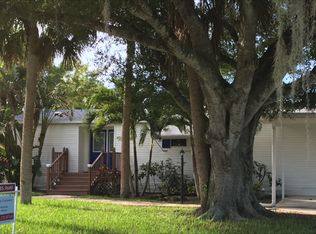 7872 SE Paradise Dr, Stuart, FL 34997
