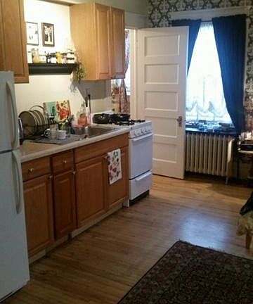 4th image of 2112 Pillsbury Ave S #7