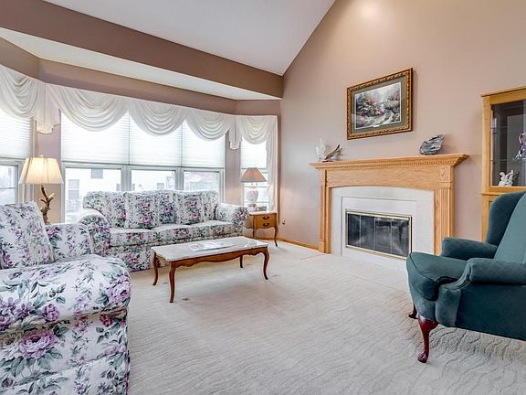 4th image of 8665 Kingsley Dr