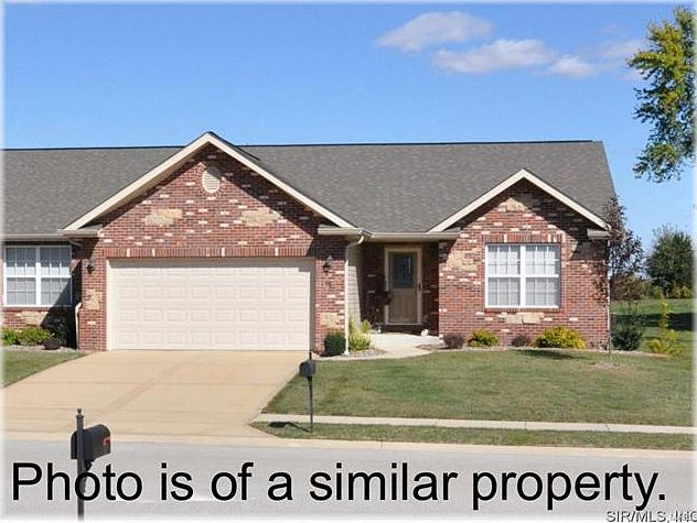 1st image of 7076 Remington Villa Dr