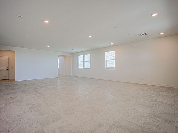 4th image of 5644 Hill Spire St