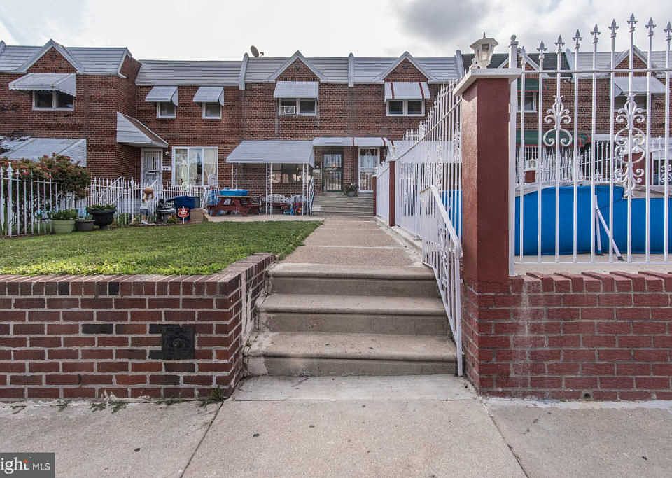 1st image of 4231 Claridge St