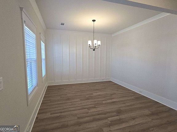 5th image of 440 Winding Rose Dr