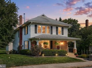 27 Hanover St, Spring Grove, PA 17362