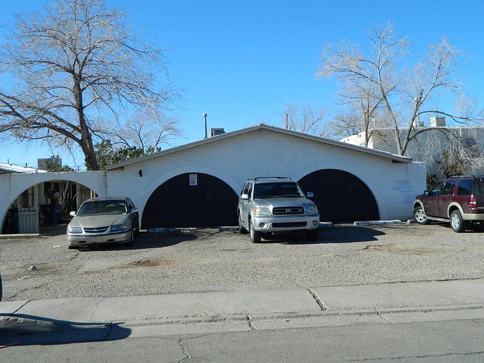 2nd image of 625 Charleston St SE