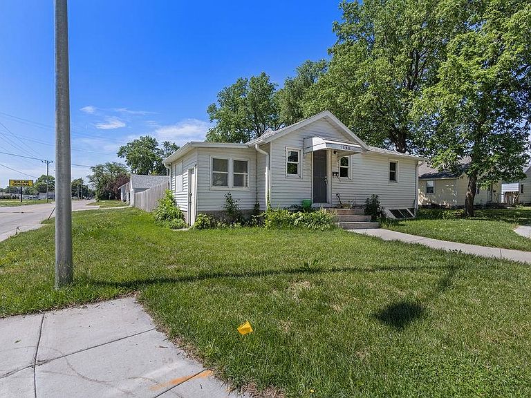 Listing photo 2