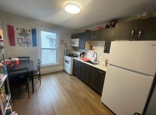 544 S 4th St #2, Aurora, IL 60505