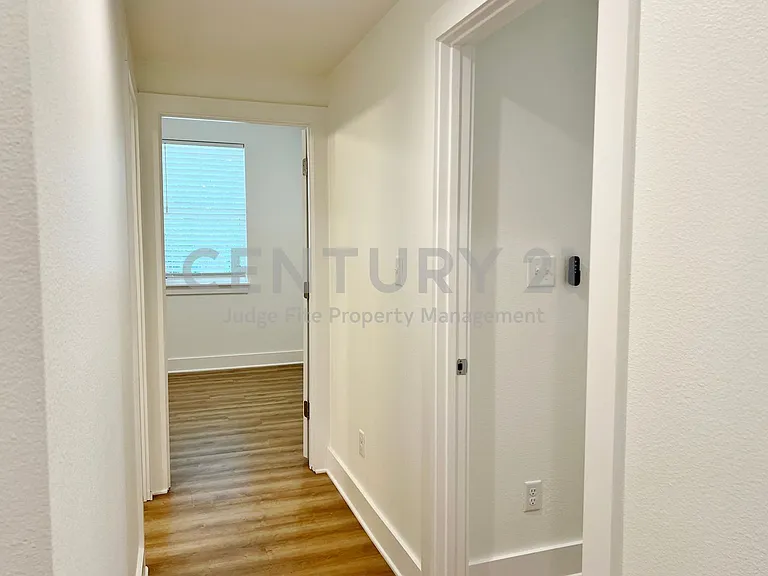 408 Dr Martin Luther King Jr Blvd #302 — Photo 5