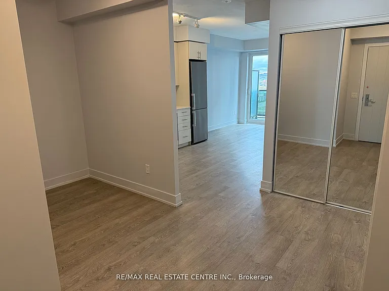 2550 Simcoe St N #1213 — Photo 11