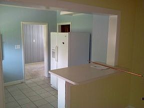 4th image of 2945 Freeman Ave