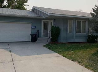 815 W Monroe Ave, Riverton, WY 82501