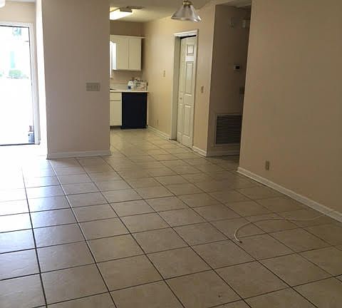 2nd image of 810 Warren Mason Blvd Unit 1001
