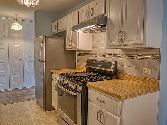 3rd image of 2201 S Grace St APT 301