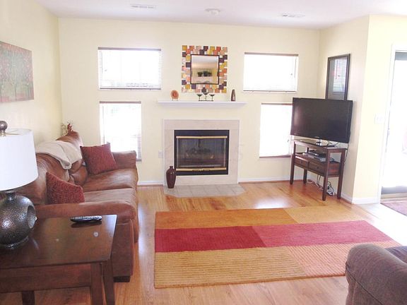 3rd image of 2460 Warm Springs Dr