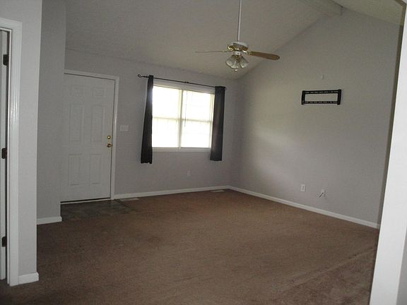 5th image of 4303 Lindsey St