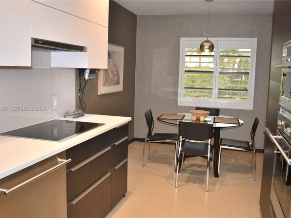 71 Eastgate Dr APT D, Boynton Beach, FL 33436